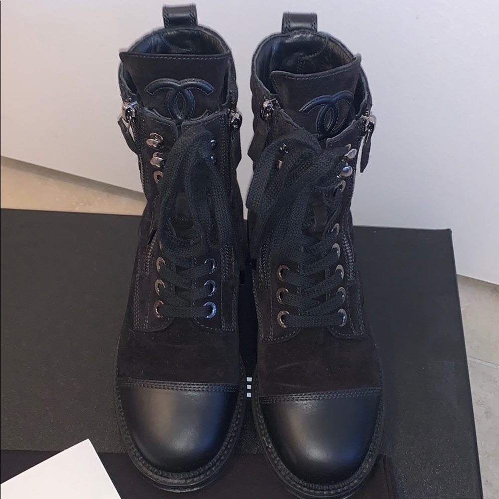 Chanel suede leather boots - Picture 6 of 10